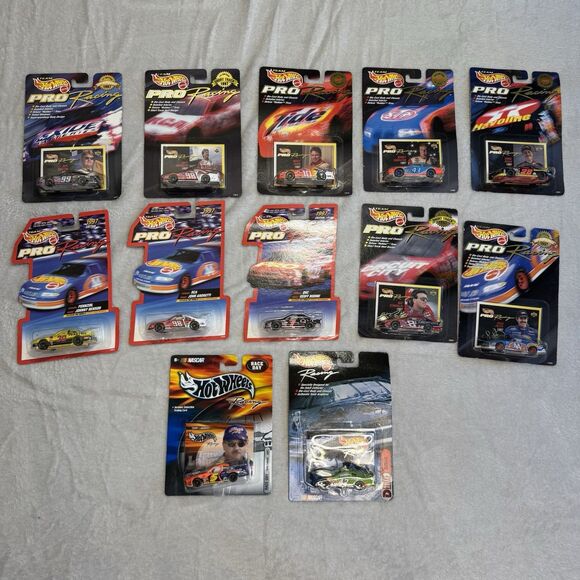 Hot Wheels Pro Racing 1997 Lot of 10 + 2 Bonus Cars 1:64 Die-Cast NASCAR Sealed - Picture 1 of 10